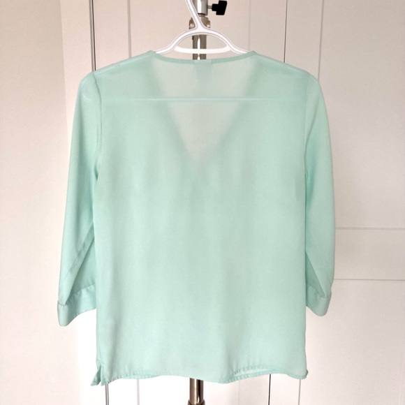 Mint Green Half Sleeve Blouse - XS - Picture 2 of 8